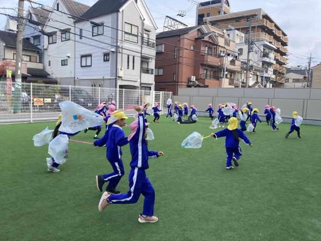 幼児 凧あげ